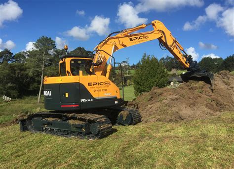 narrow digger|digger hire west auckland.